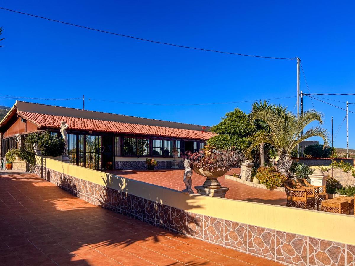 Exquisite Rural House With Garden, Pool And Sea Views Villa Arico Viejo ภายนอก รูปภาพ