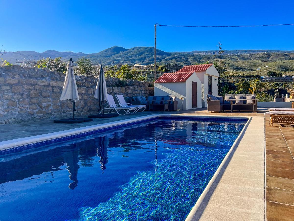 Exquisite Rural House With Garden, Pool And Sea Views Villa Arico Viejo ภายนอก รูปภาพ
