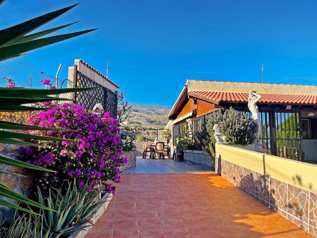 Exquisite Rural House With Garden, Pool And Sea Views Villa Arico Viejo ภายนอก รูปภาพ