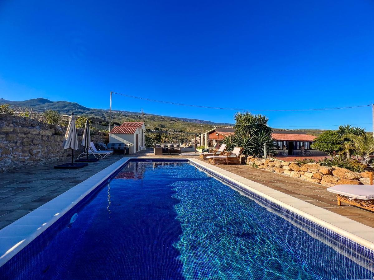 Exquisite Rural House With Garden, Pool And Sea Views Villa Arico Viejo ภายนอก รูปภาพ