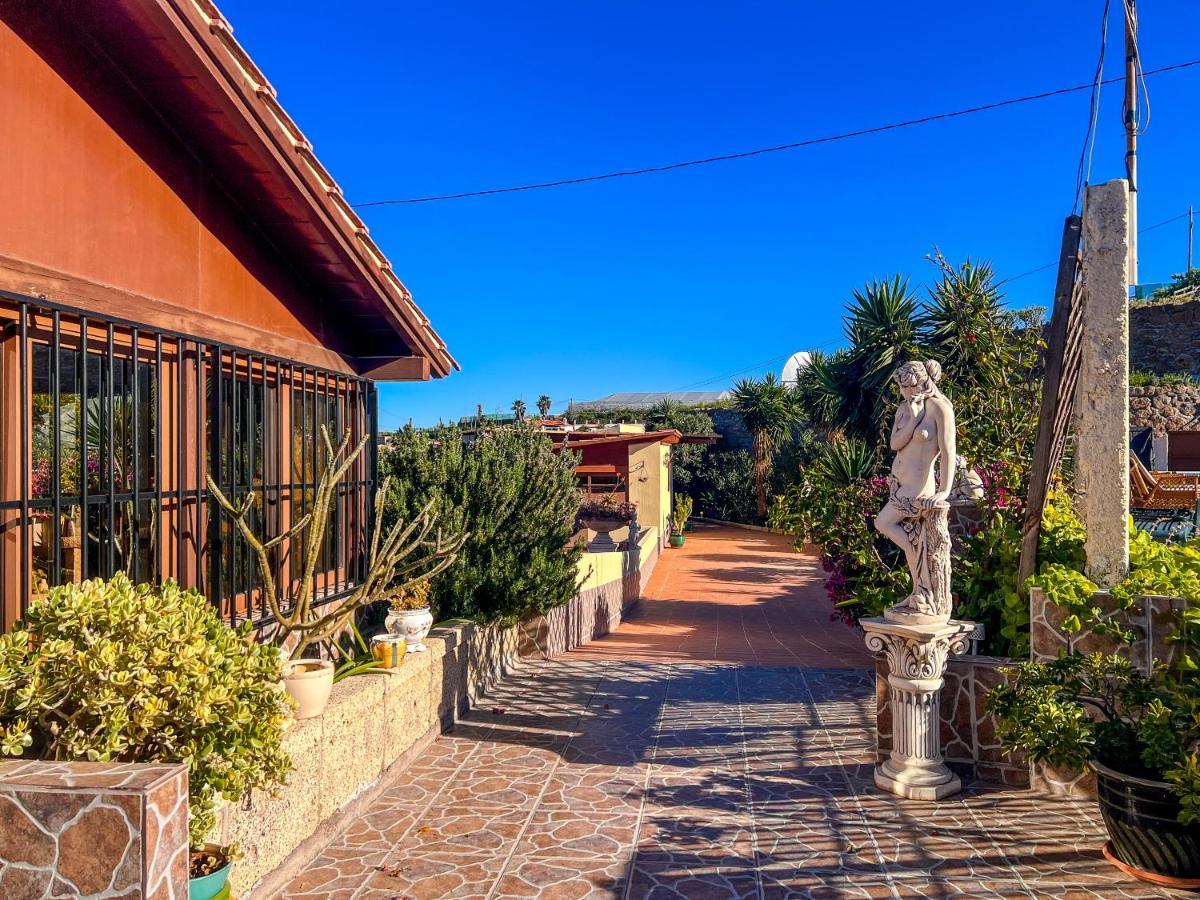 Exquisite Rural House With Garden, Pool And Sea Views Villa Arico Viejo ภายนอก รูปภาพ